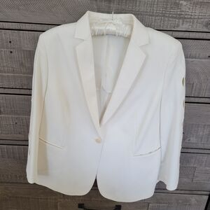 Blazer By AKRIS. PUNTO size 16, just Like New.